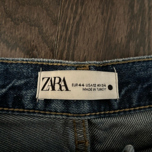 ZARA Straight 5 Pocket The Perfect Blue Jeans - Picture 4 of 4